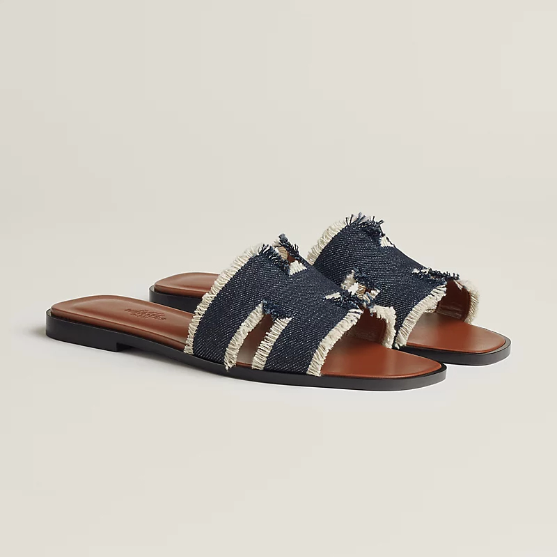 HERMES Oran Black Slippers