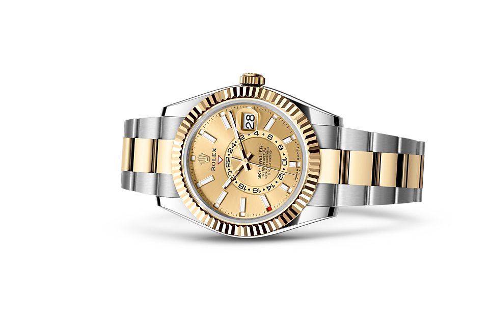 Rolex Sky-Dweller Oyster 42 mm Oystersteel and yellow gold Champagne-colour dial M336933-0001