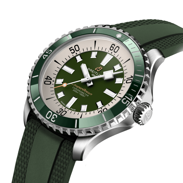 Breitling Superocean Automatic 44 Stainless steel Green A17376A31L1S1