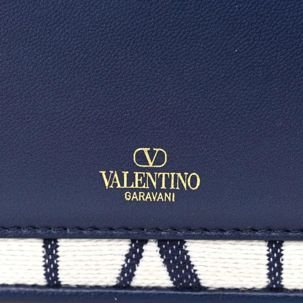 Valentino Garavani Small VLogo Locò Shoulder Bag White/Worker Toile Iconographe Cotton Silver Hardware