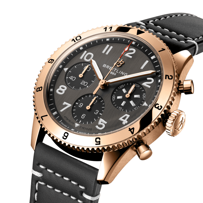 Breitling Classic AVI Chronograph 42 P-51 Mustang 18k red gold Black R233801A1B1X1