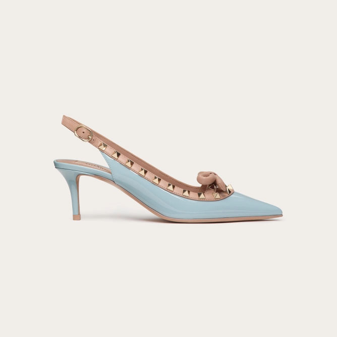 VALENTINO Lace-up heels in patent leather with rivet bow in the same color (heel height: 6cm)