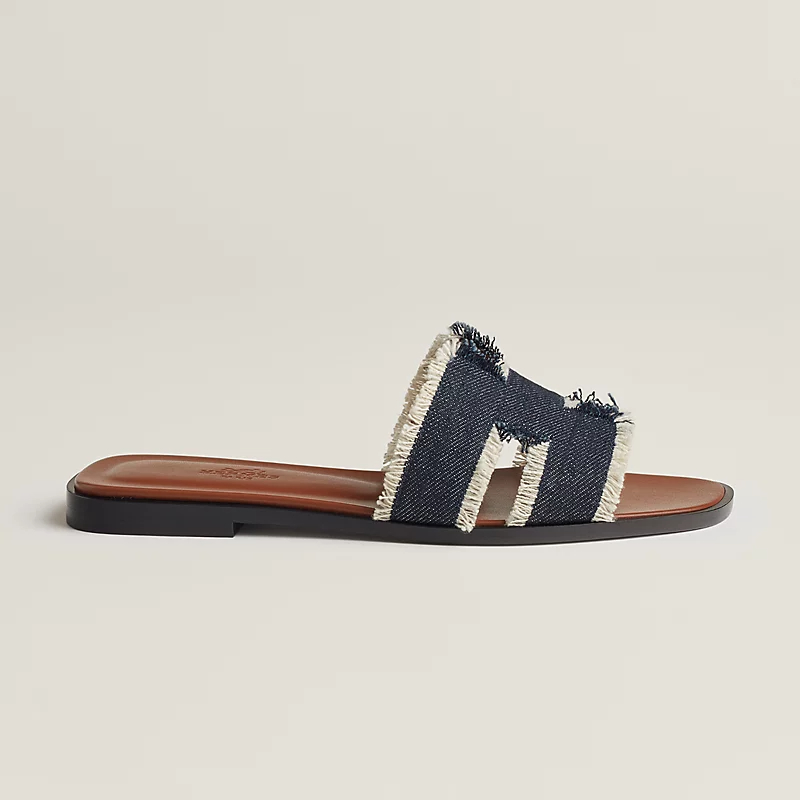 HERMES Oran Black Slippers