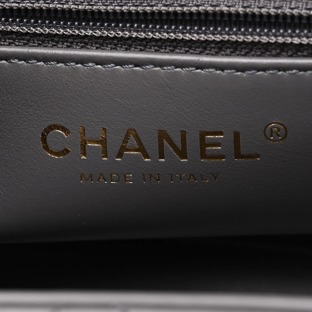 Chanel Kelly Shopper Nano Grey – Timeless Elegance
