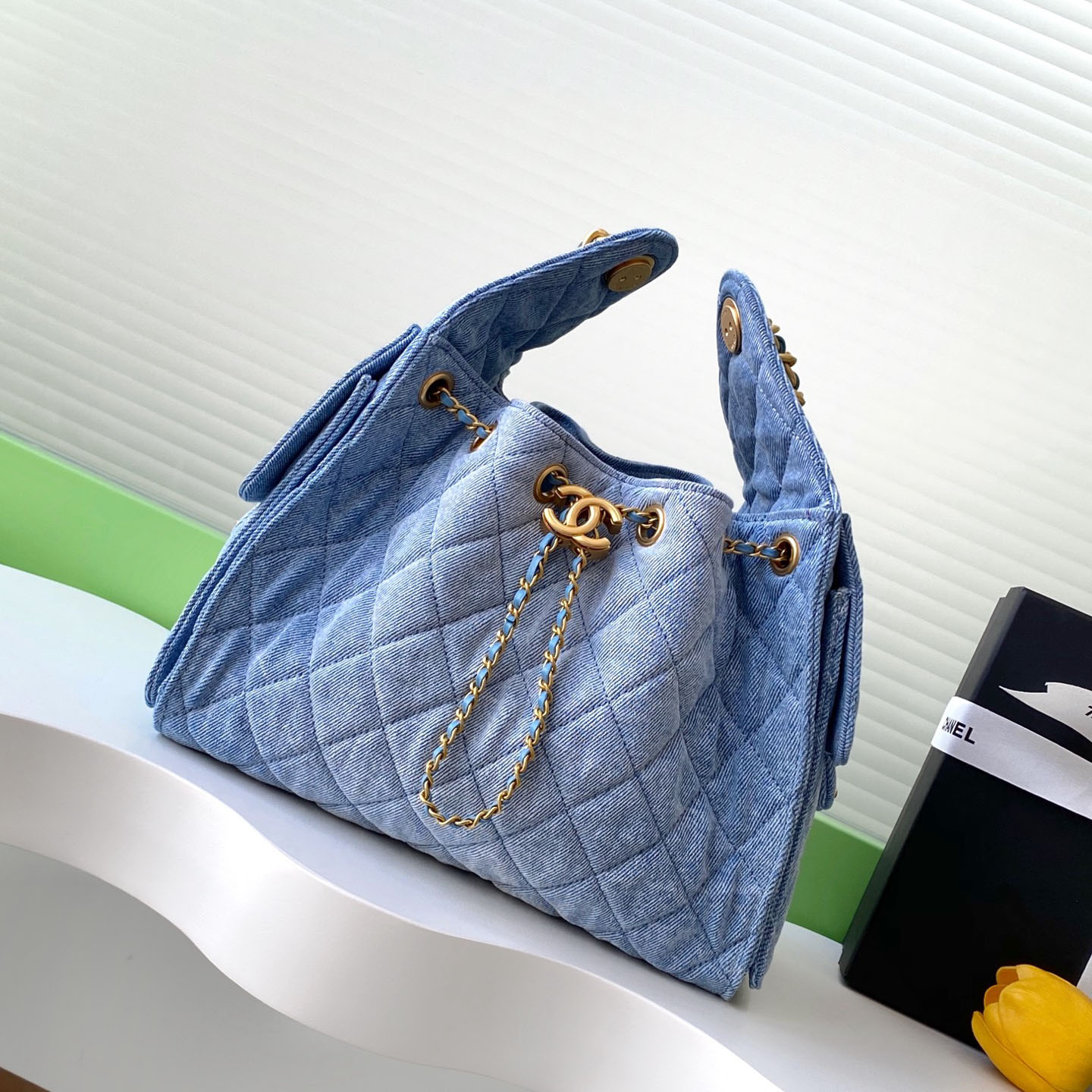 Chanel Denim blue / purple Abrasive Sand Leather Shoulder Bags