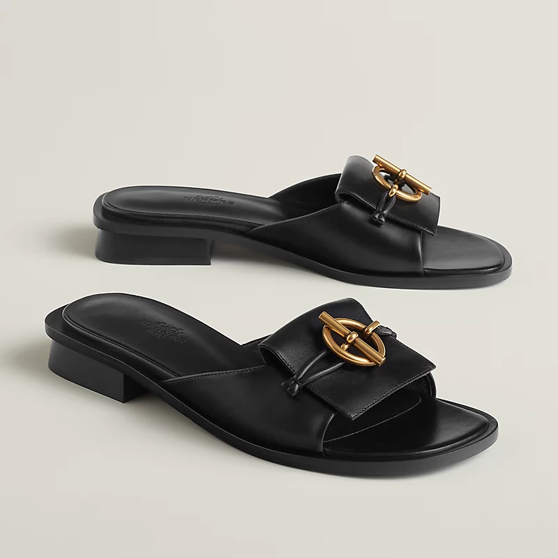 HERMES Isle black Slippers