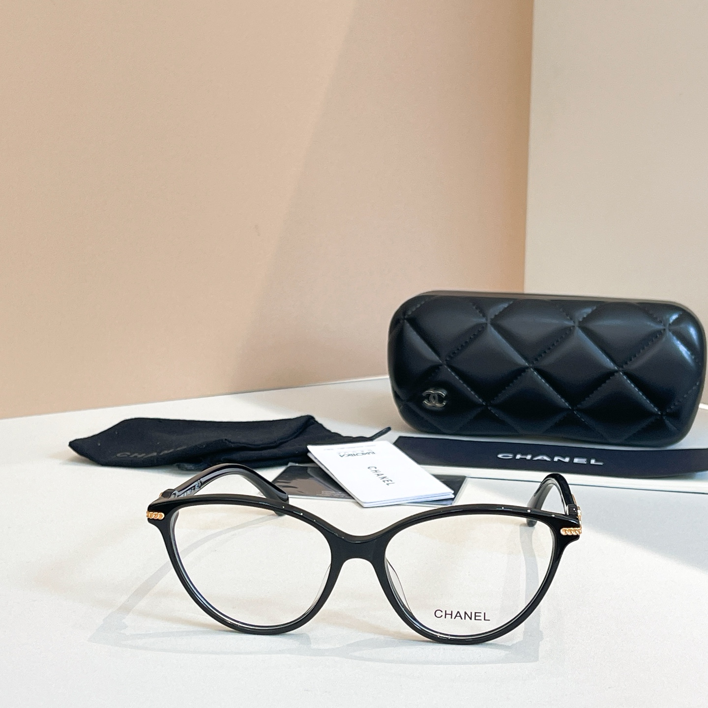 CHANEL Blcak gold glasses size 54口-17-140