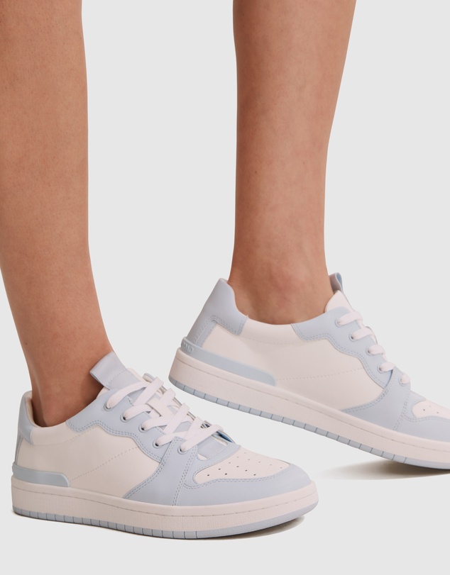 Country Road Shelby Sneaker