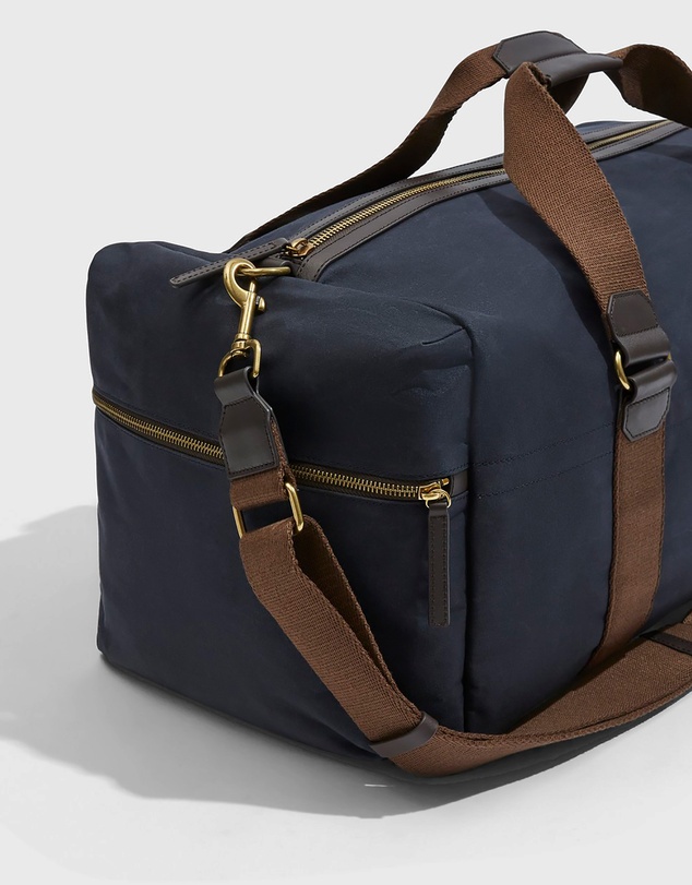 Country Road Dale Weekender