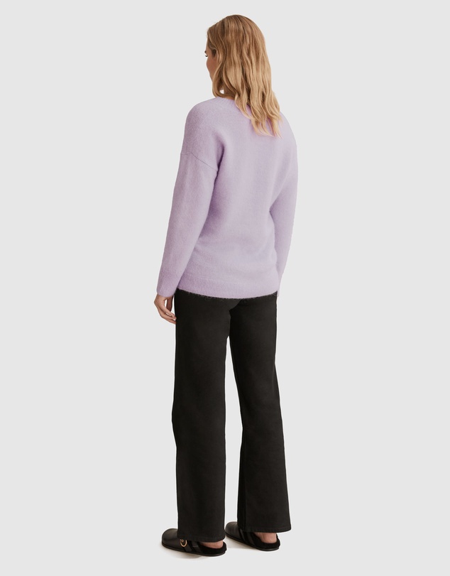 Country Road V-neck Fluffy Pullover