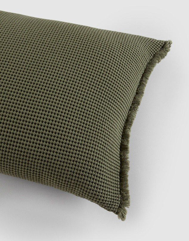 Country Road Taylor 40x60 Waffle Cushion