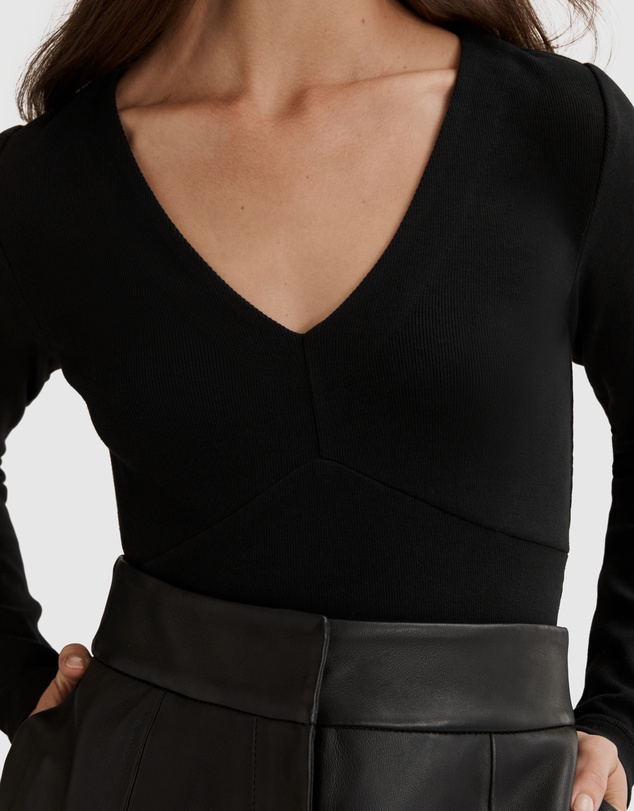 Country Road Deep V-neck Rib Long Sleeve Top