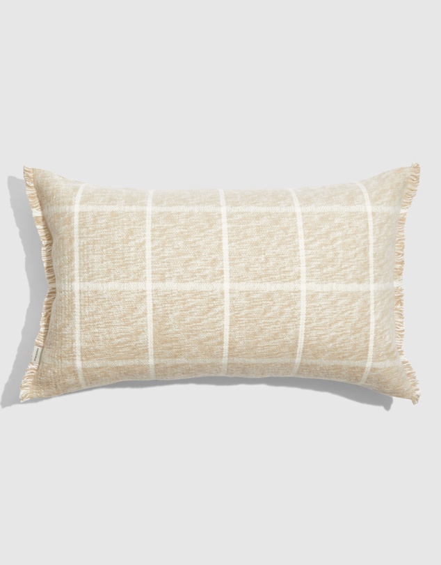 Country Road Miles 35x60 Cushion