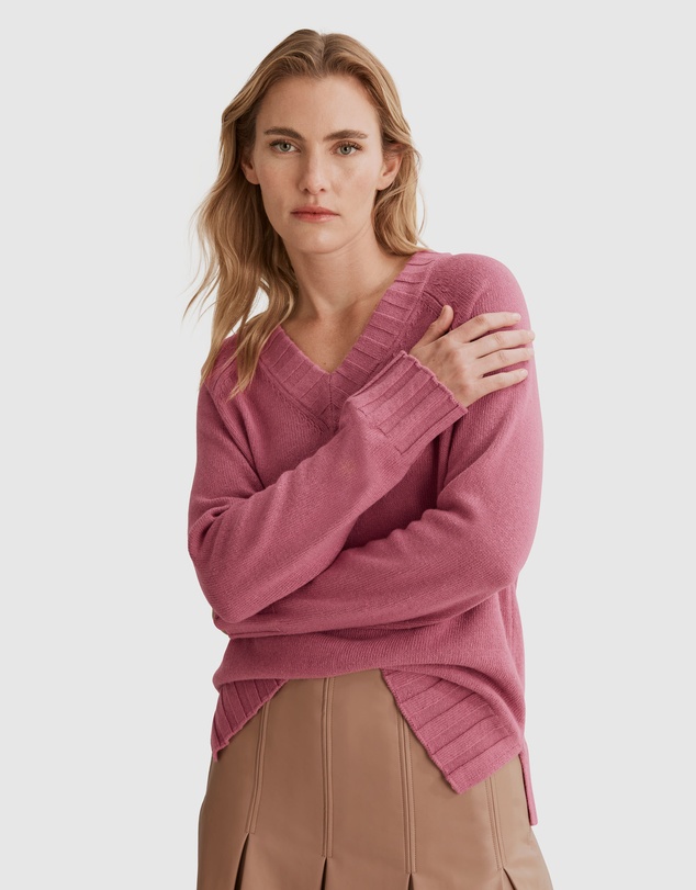 Country Road Deep V-neck Pullover