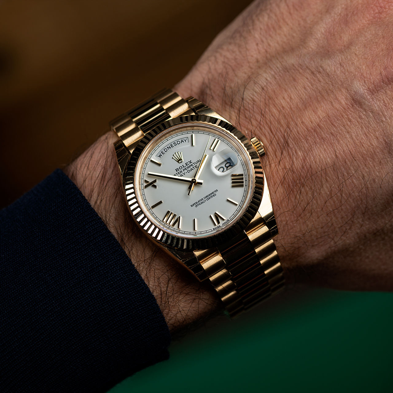 rol€x 228238 DAY-DATE 40MM PRESIDENT 18K YELLOW GOLD SILVER ROMAN DIAL
