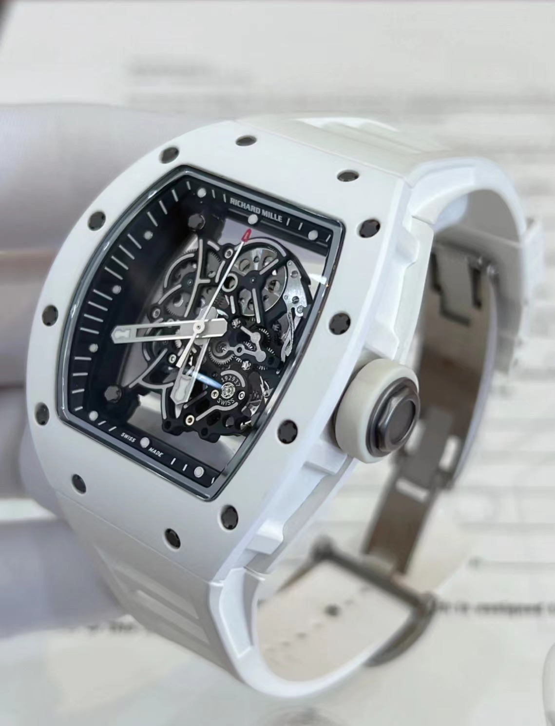 RICH@RD M!LLE RM 050