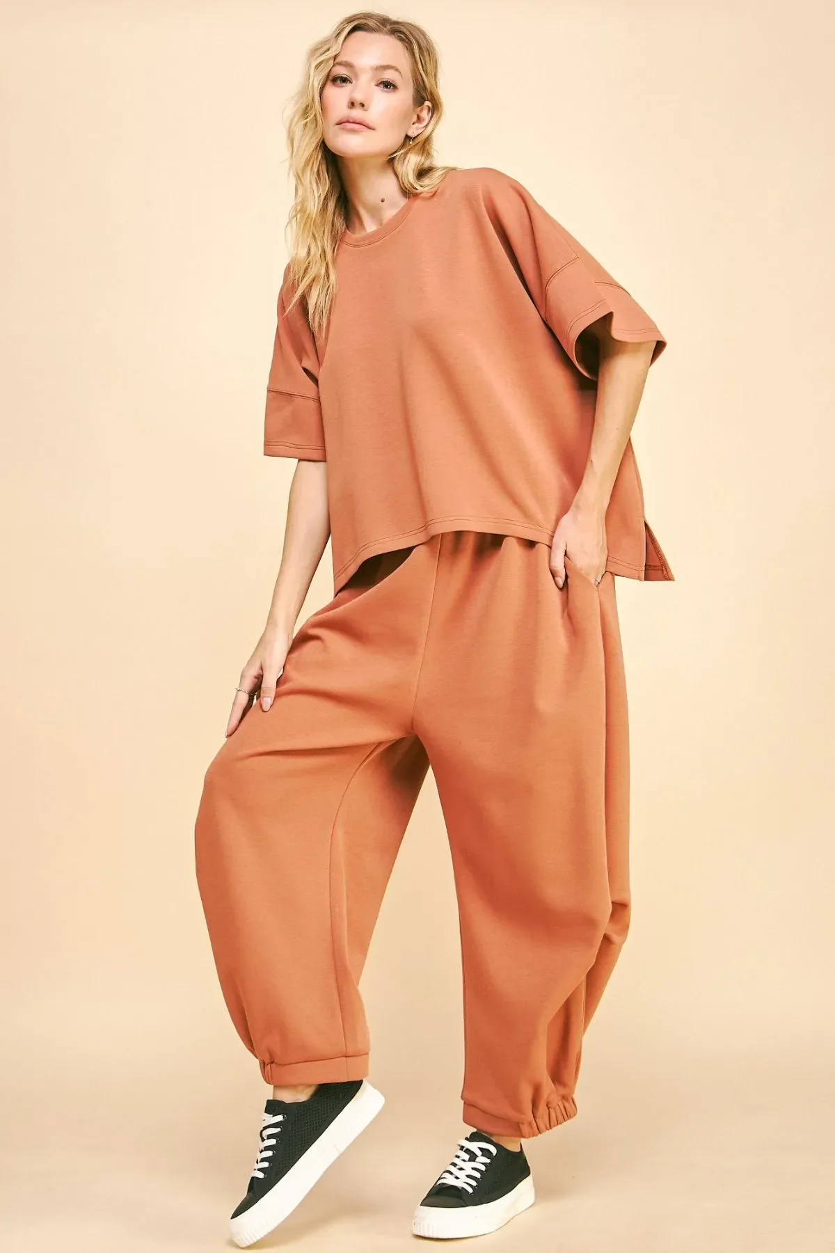 Davi & Dani Flowy Top and Elastic Waist Band Pants Set