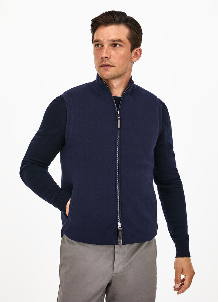Hybrid knitted gilet