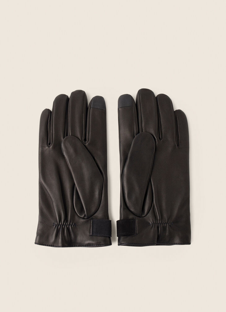 Leather gloves