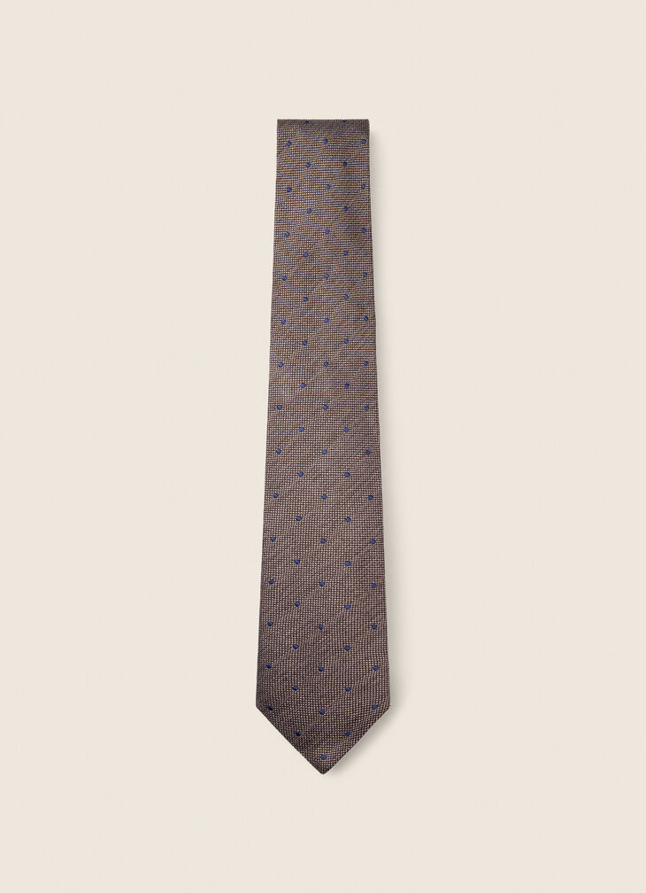 Patterned tie