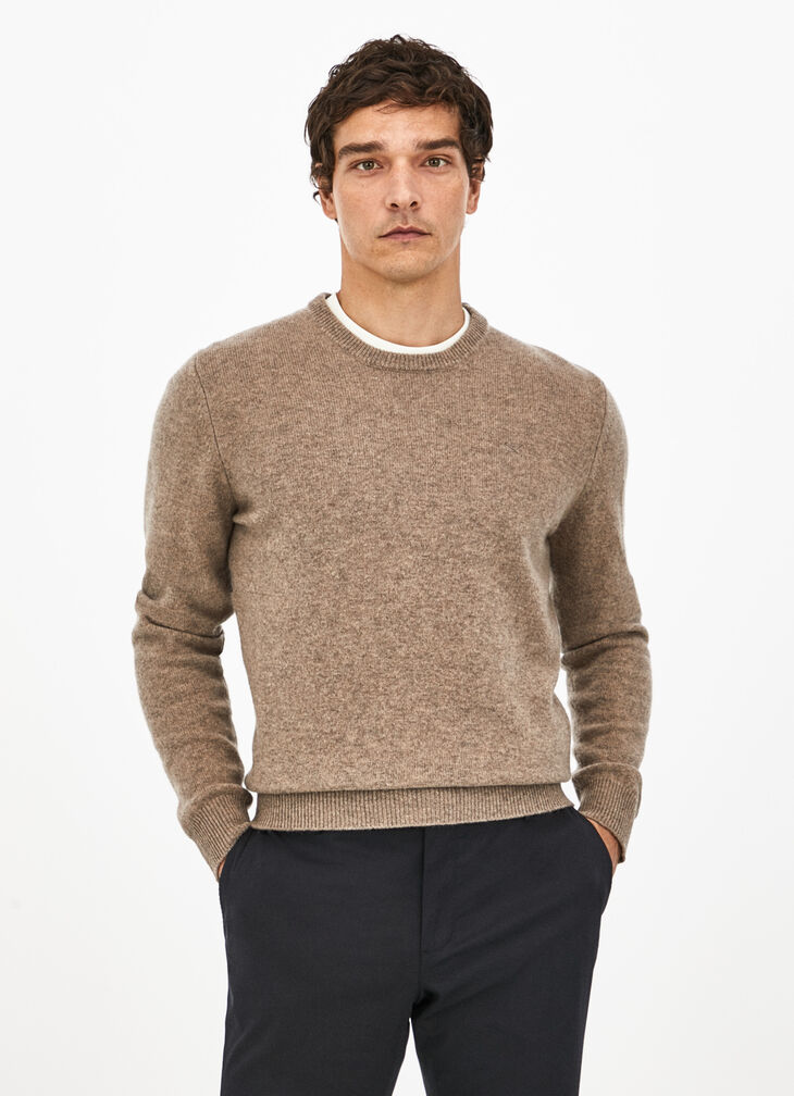 Lambswool crew neck jumper