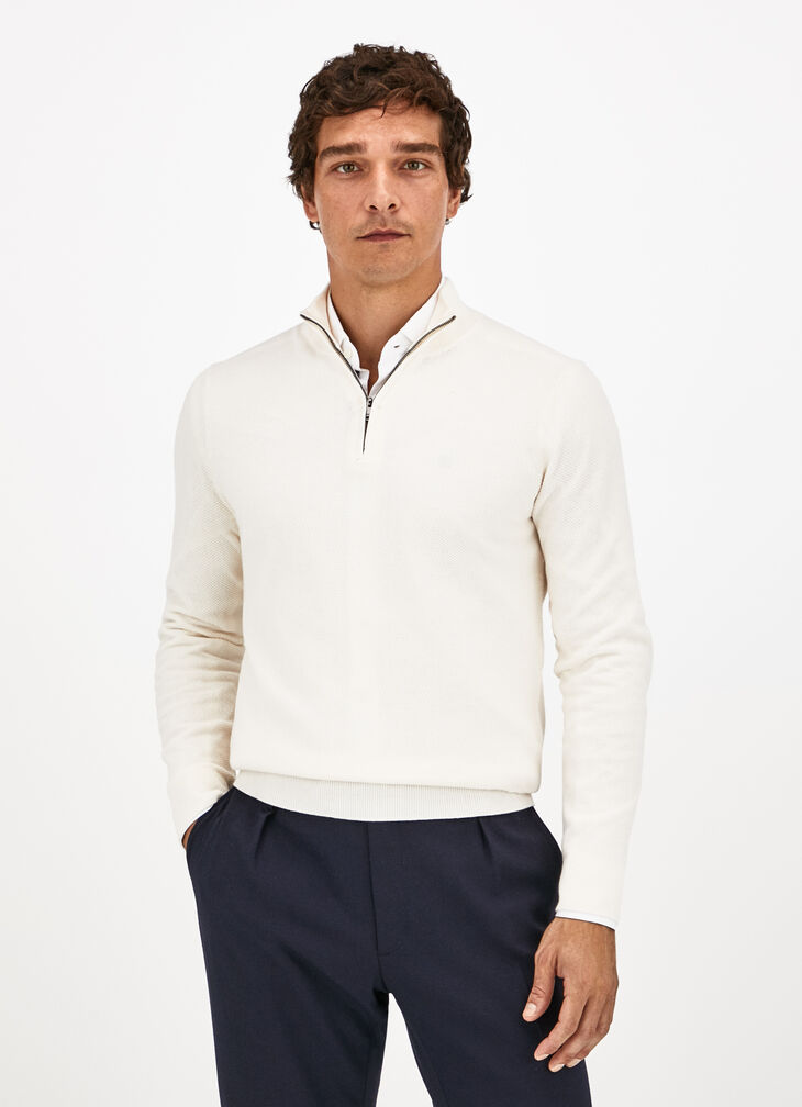 Zipped jumper