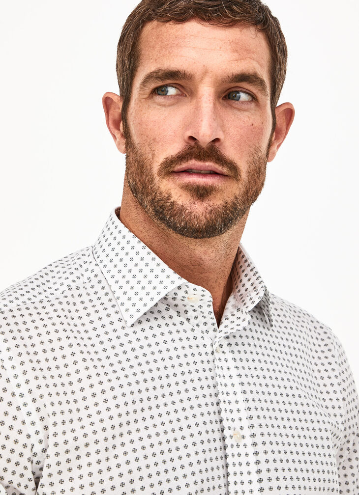 Printed shirt with motifs