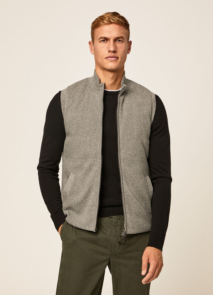 Hybrid knitted gilet