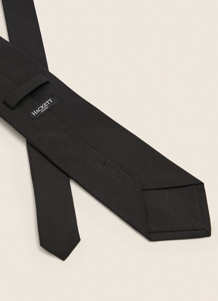 Silk plain tie