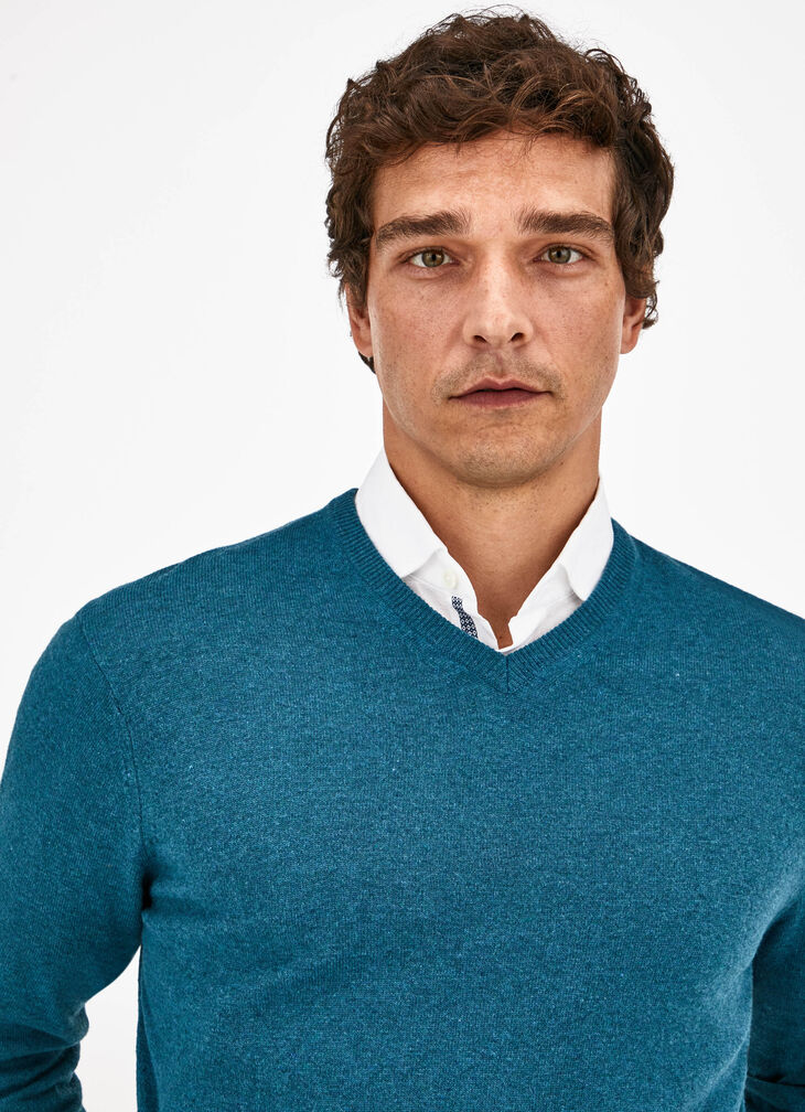 Wool blend V-neck jumper