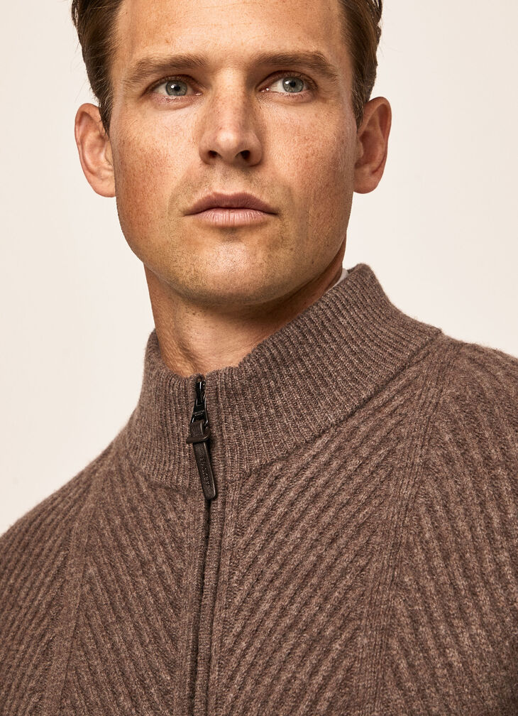 Herringbone hybrid jacket