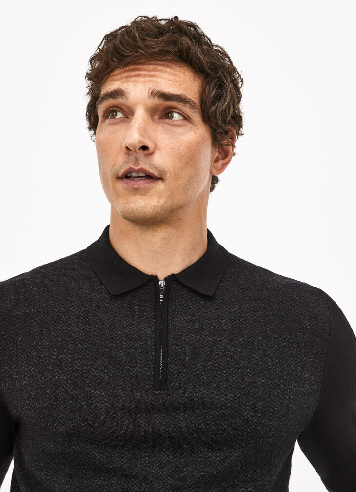 Long sleeve knitted polo shirt