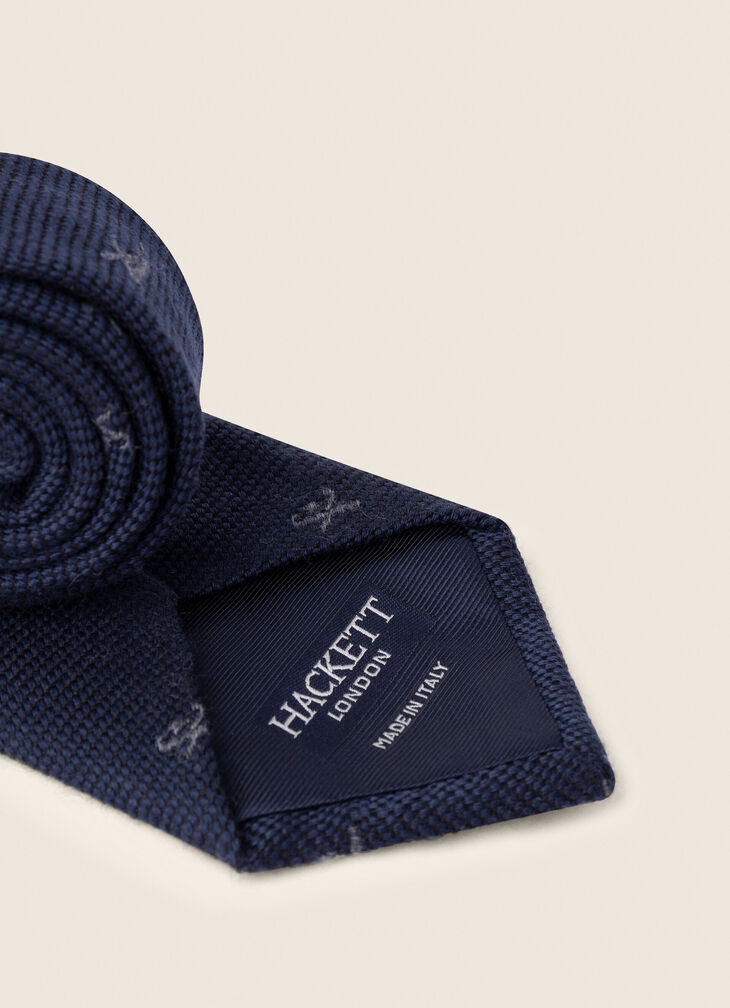Patterned tie