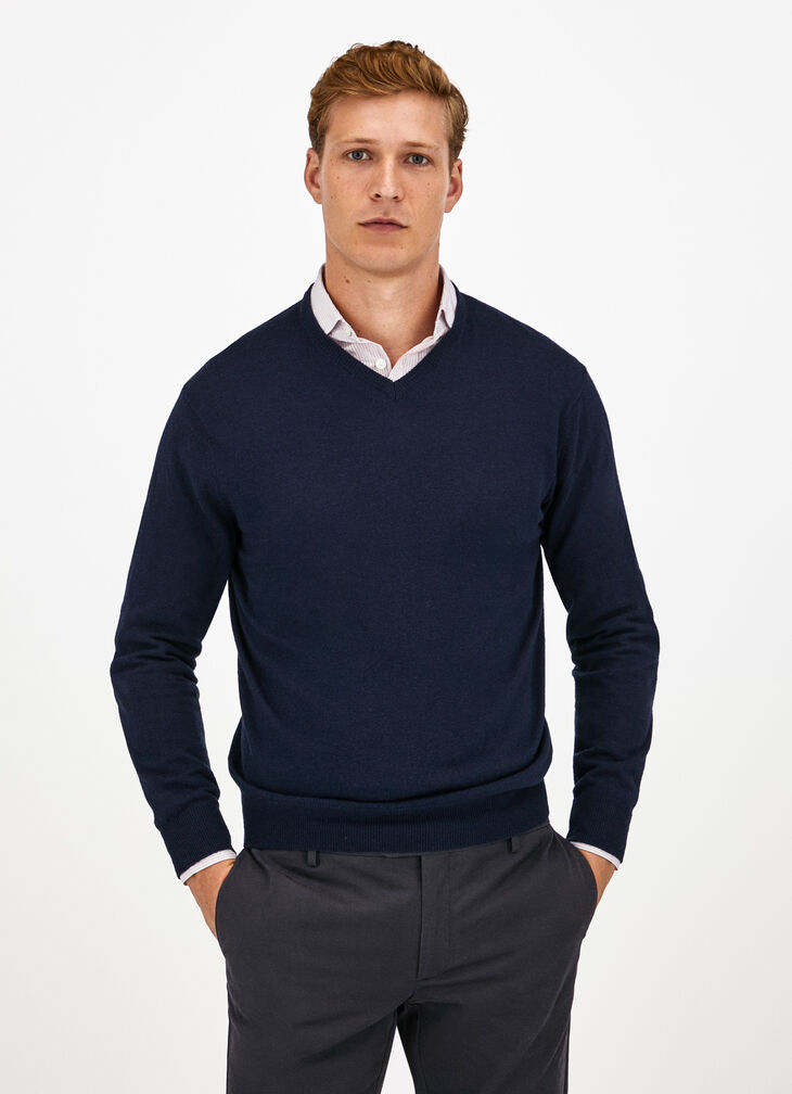 Wool blend V-neck jumper