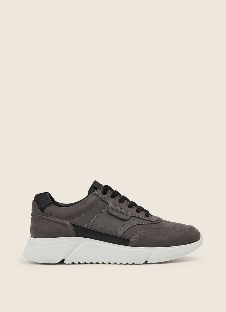 Chunky sneakers