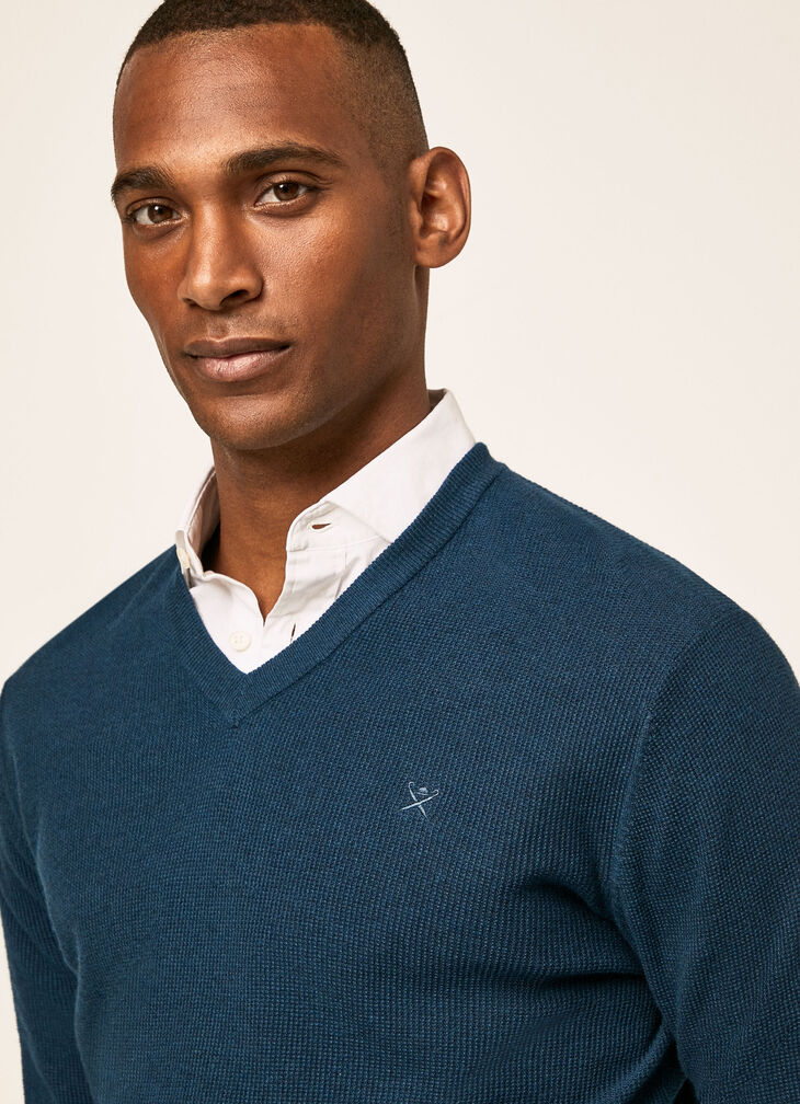 Textured V-neck jumper