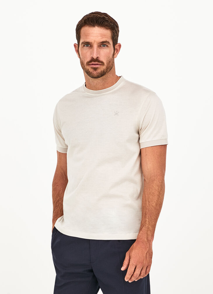 Embroidered logo basic shirt