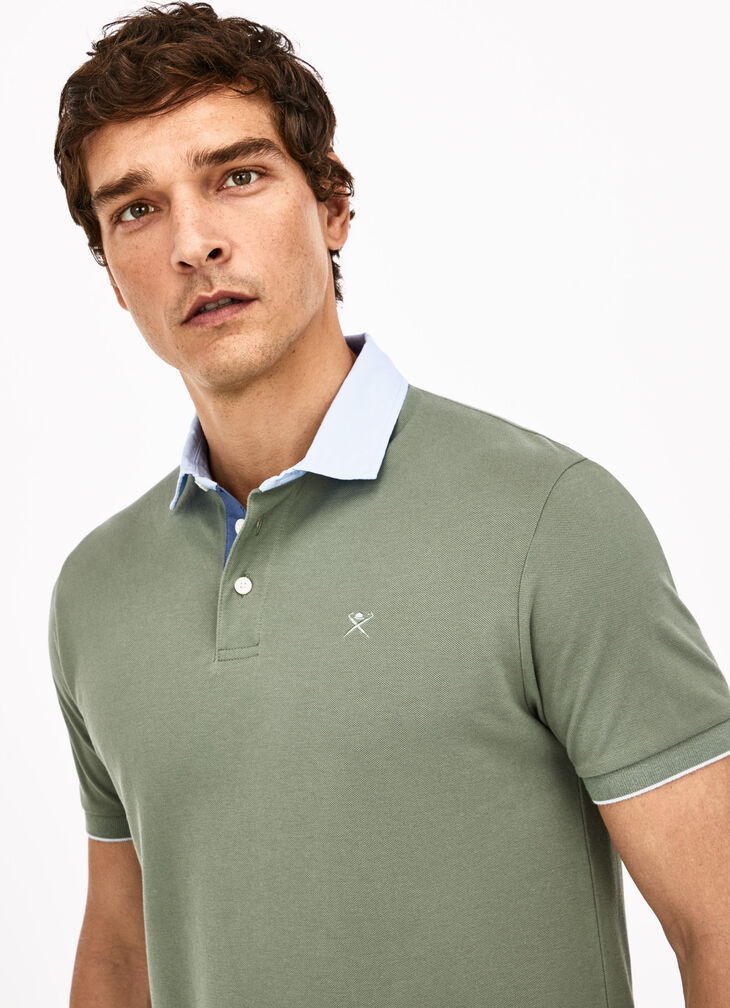 Contrast neck polo shirt