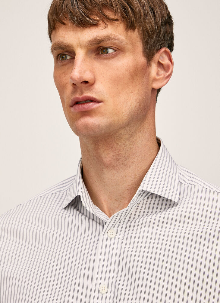 Bi-colour stripe shirt