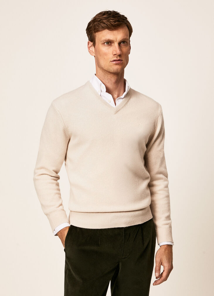 Lambswool V-neck jumper