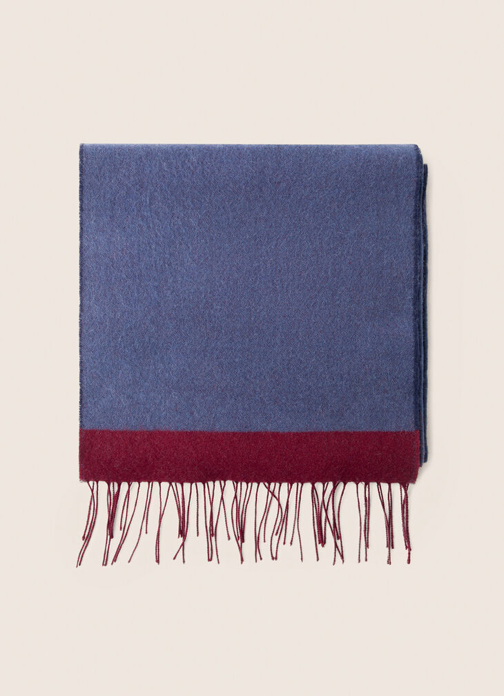 Contrast stripe scarf