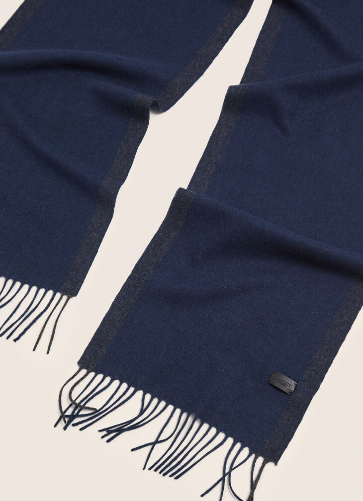 Fringes scarf