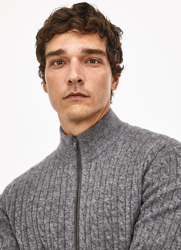 Cable knit cardigan