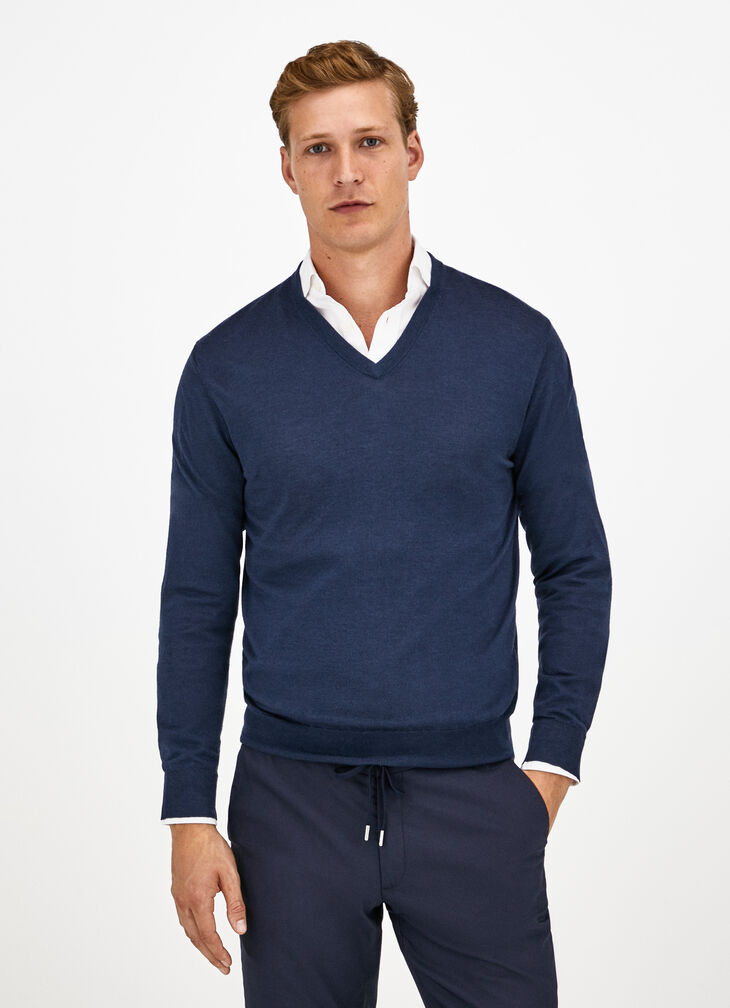 Merino wool silk V-neck jumper