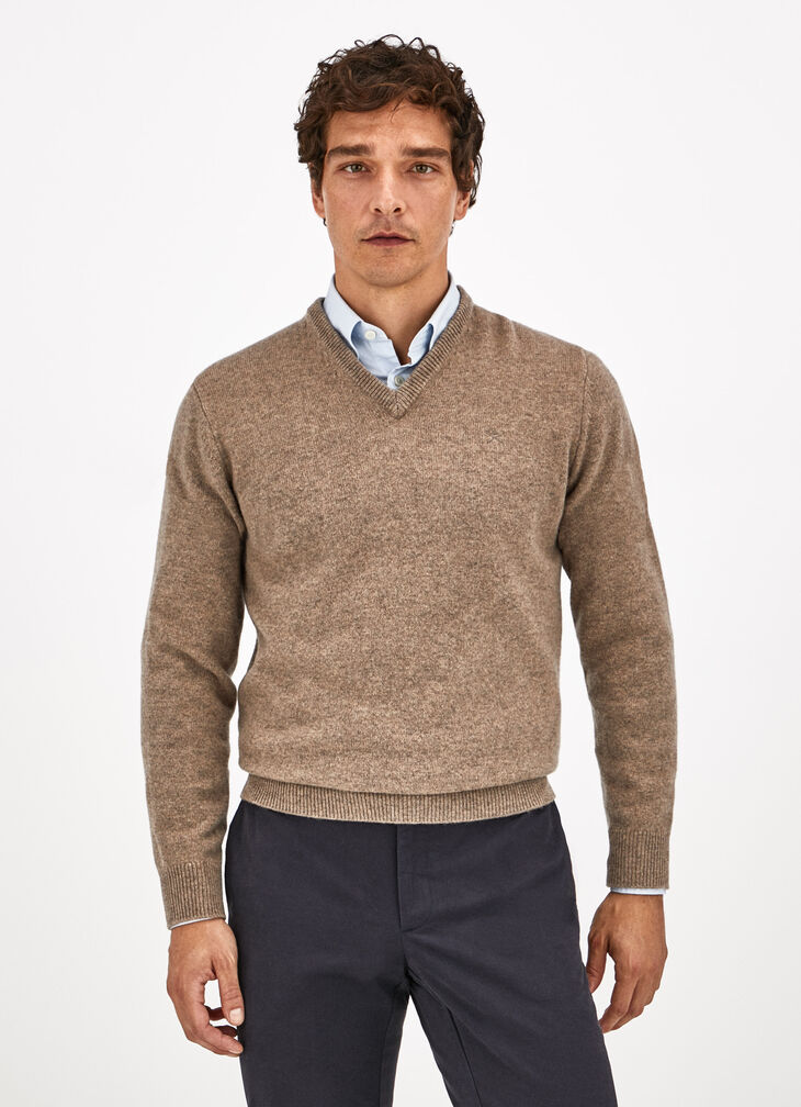 Lambswool V-neck jumper