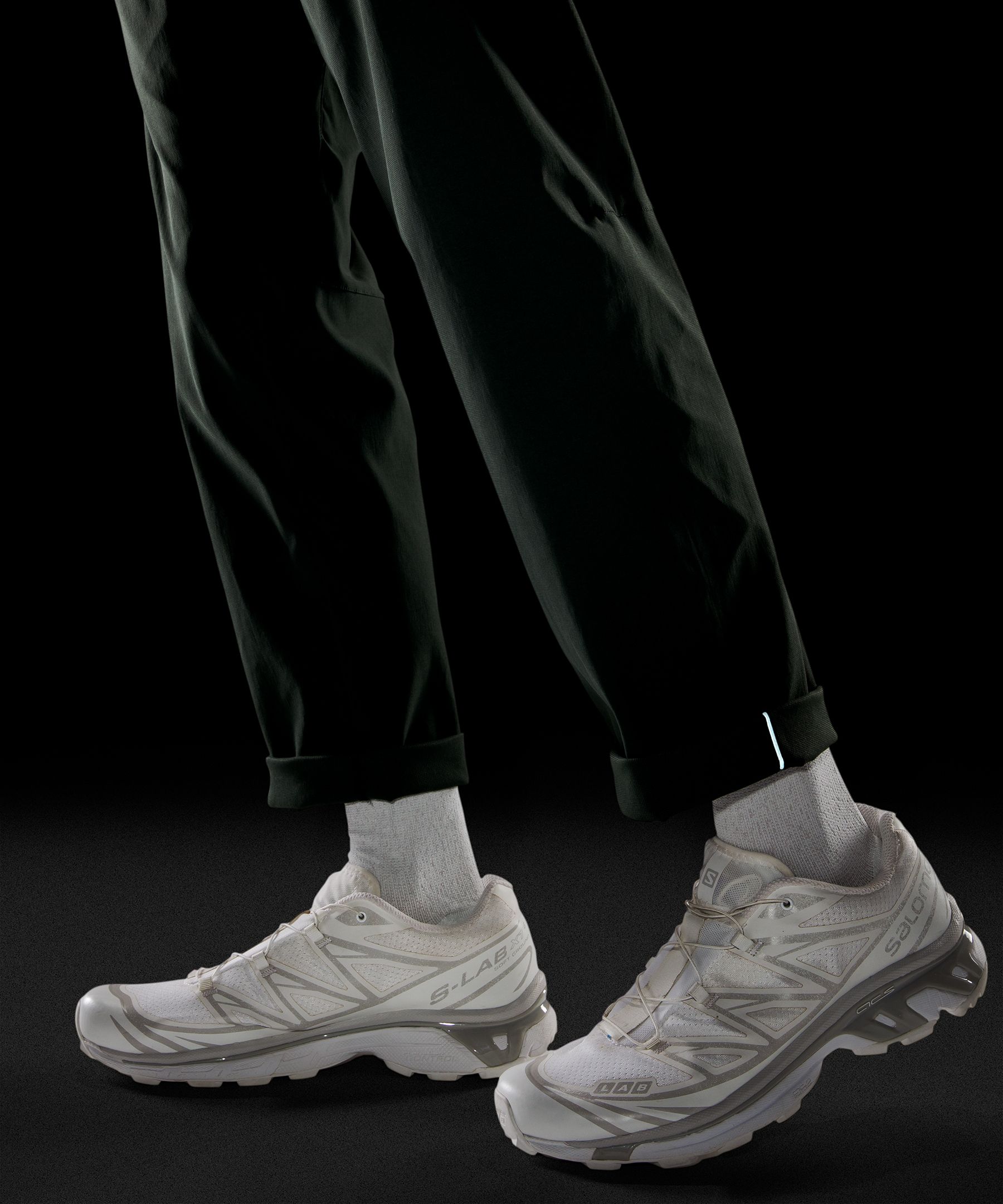 Relaxed-Fit Belted Stretch Pant 29