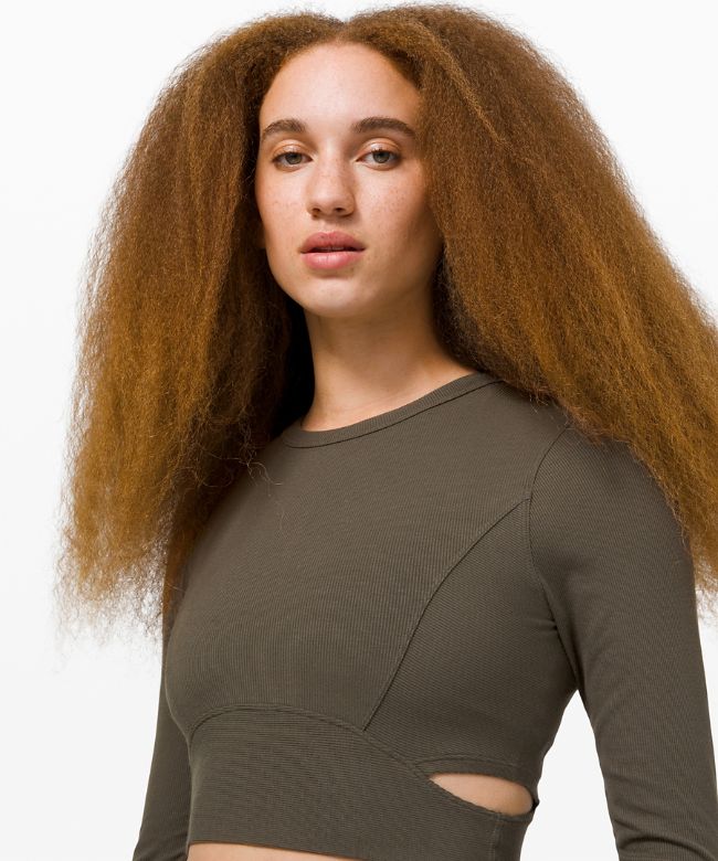 LA Cut-Out-Waist Crop Long Sleeve Shirt