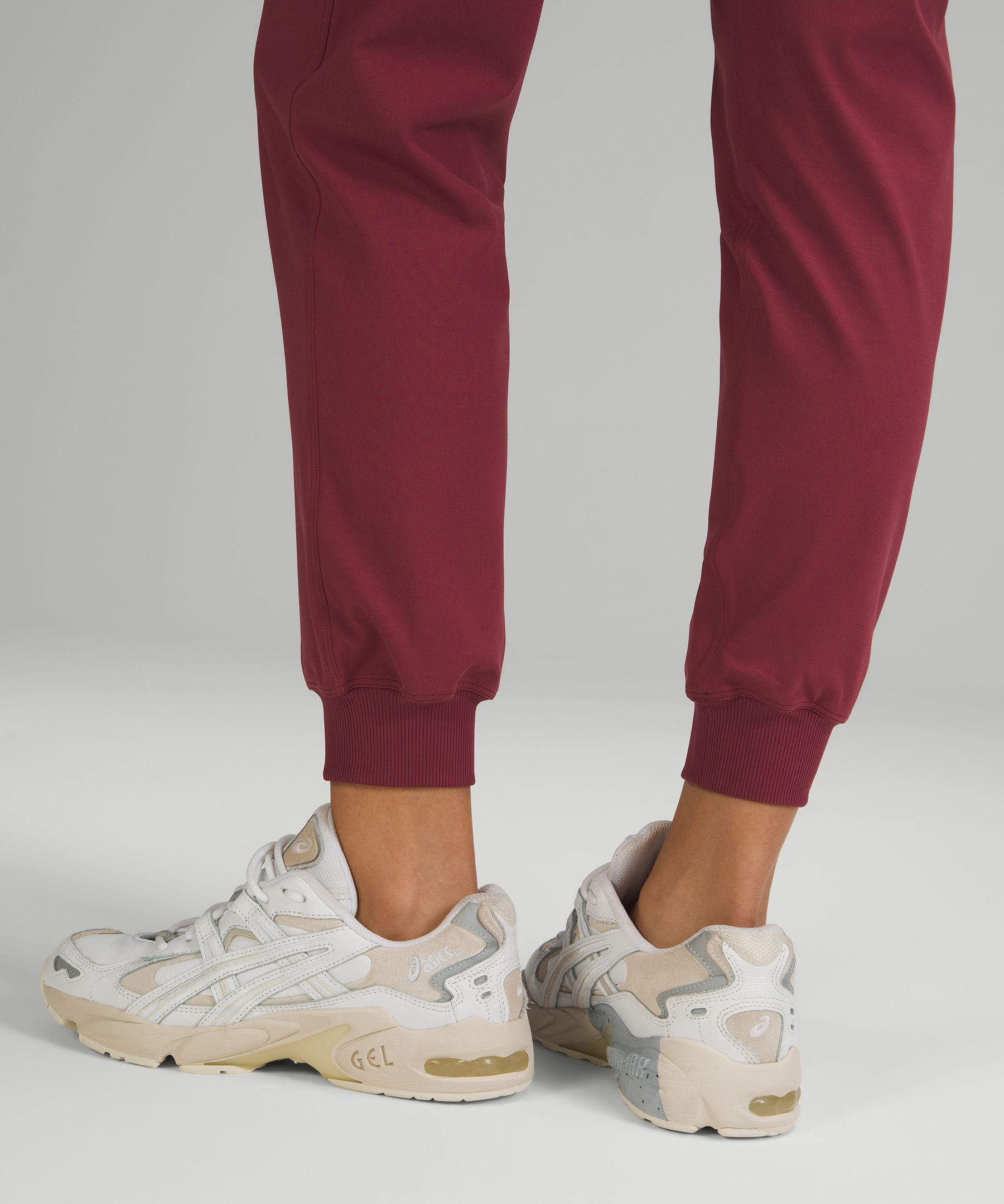 Stretch High-Rise Jogger Shorter Length