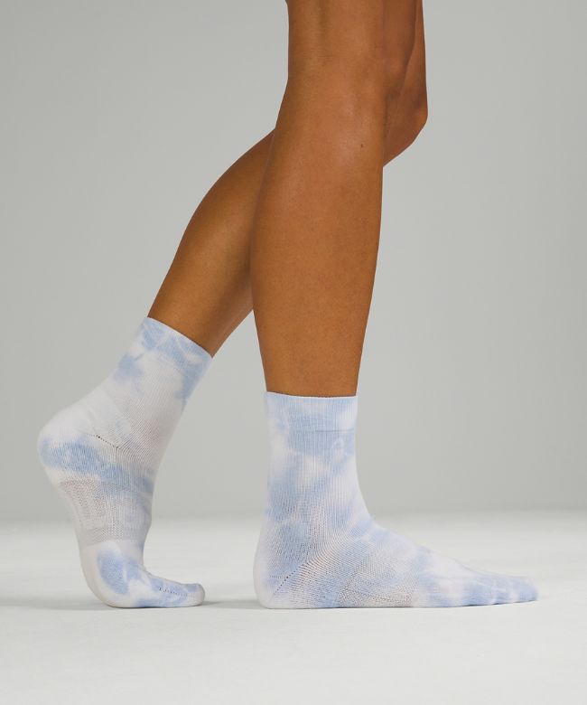 Daily Stride Mid-Crew Sock Tie Dye