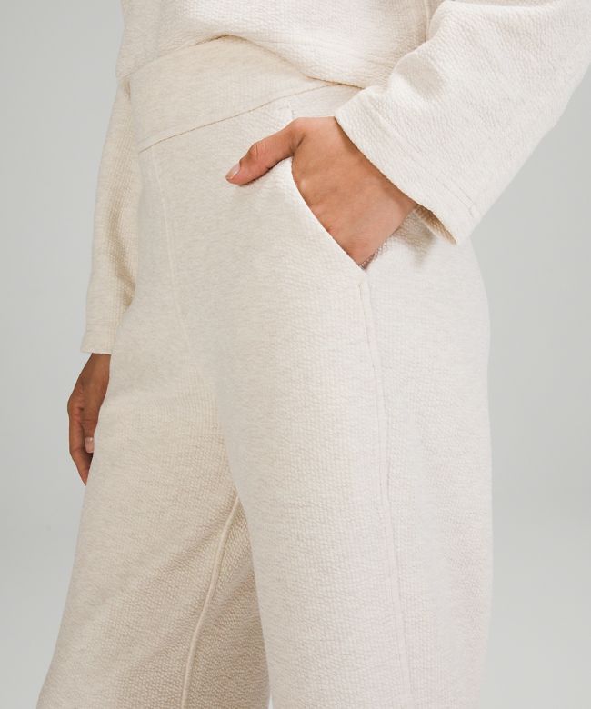 Ribbed Straight Leg Super-High-Rise Crop 23